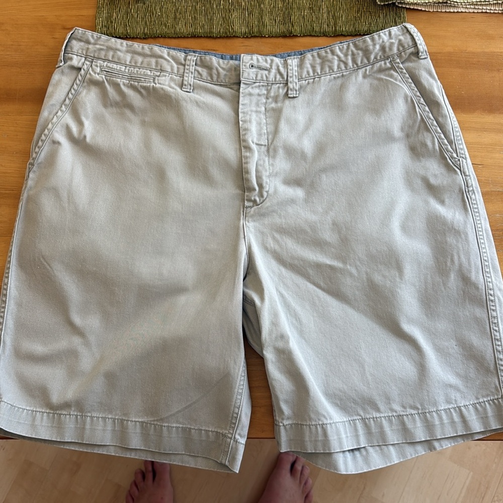 Polo Ralph Lauren relaxed fit men’s shorts 38 waist 100% cotton ￼